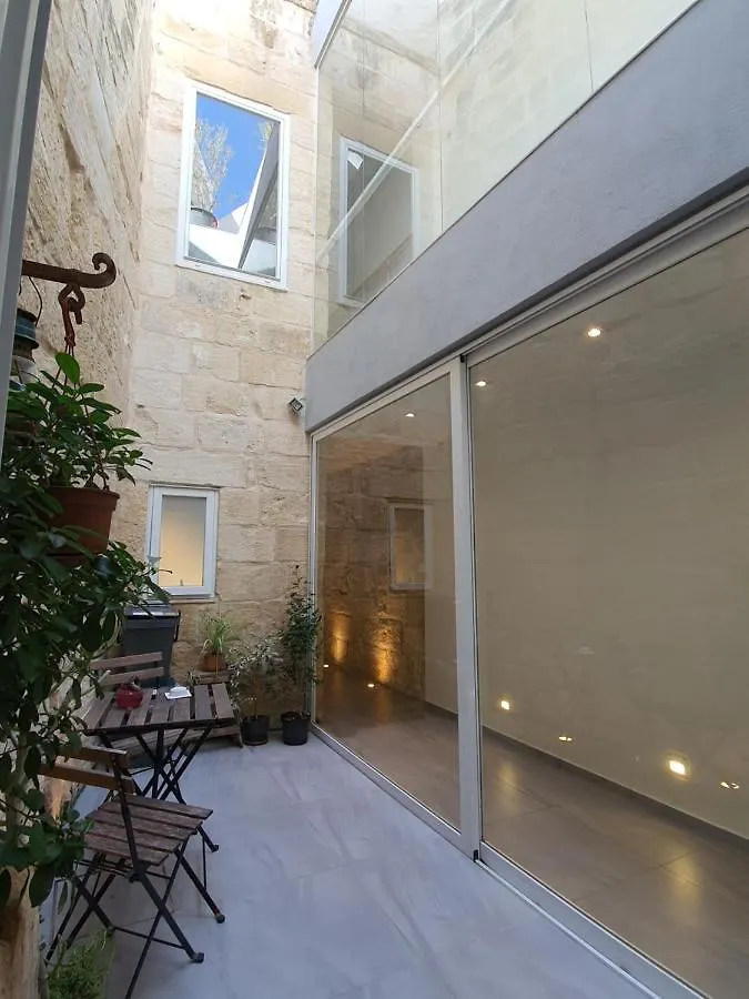 Maltese Charm Willa Rabat 0*,